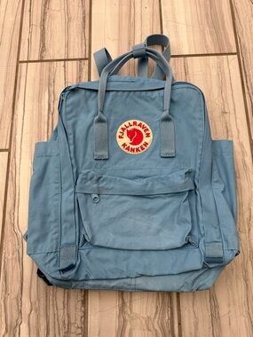 Fjall Raven Kaken backpack. GUC